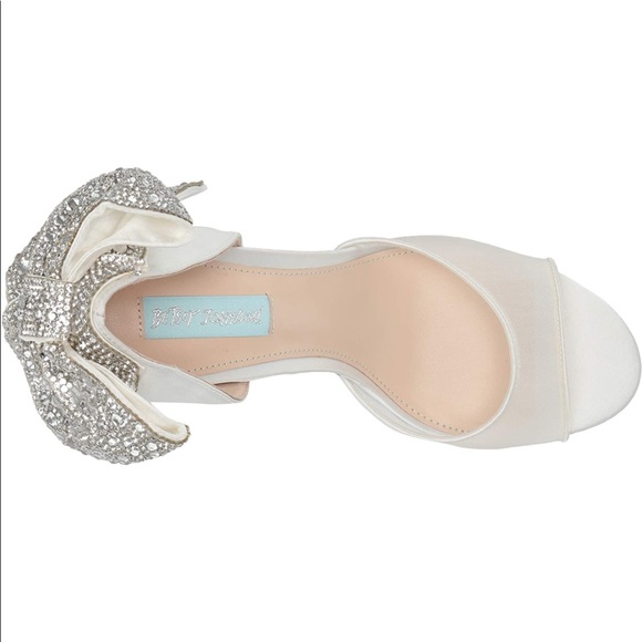 Blue by Betsey Johnson Women's Sb-Blaze Pump - Picture 4 of 6